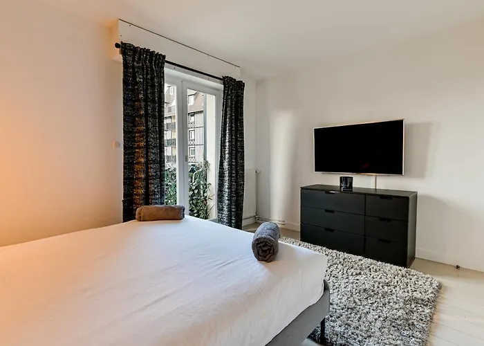 Magnifique 2ch Place Morny *