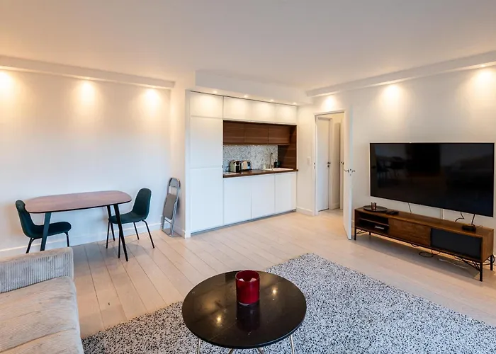 Magnifique 2ch Place Morny